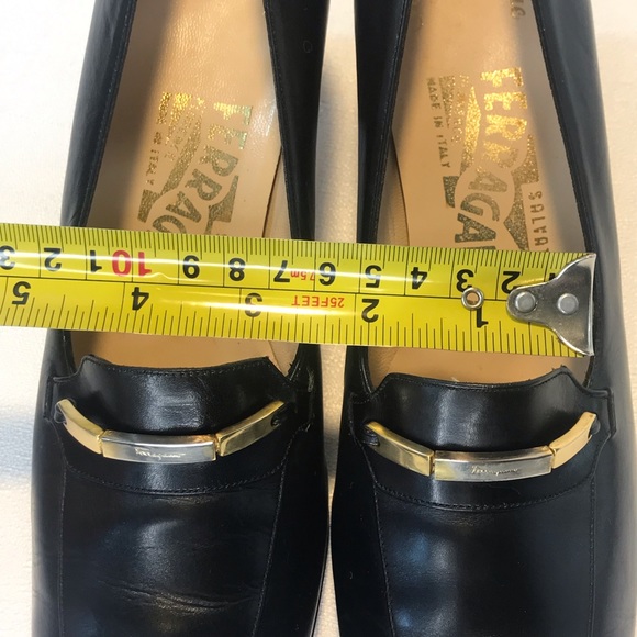 Salvatore Ferragamo leather heel pumps, shoes high end name brand - Picture 15 of 17